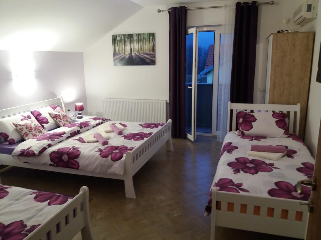 Guest House Macic Korenica Zewnętrze zdjęcie