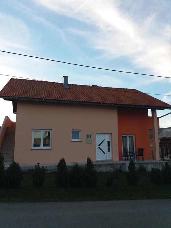 Guest House Macic Korenica Zewnętrze zdjęcie